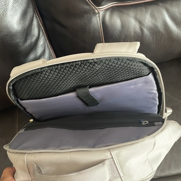 SIGNATURE FAY TRIP BACKPACK - Picture 6 of 8